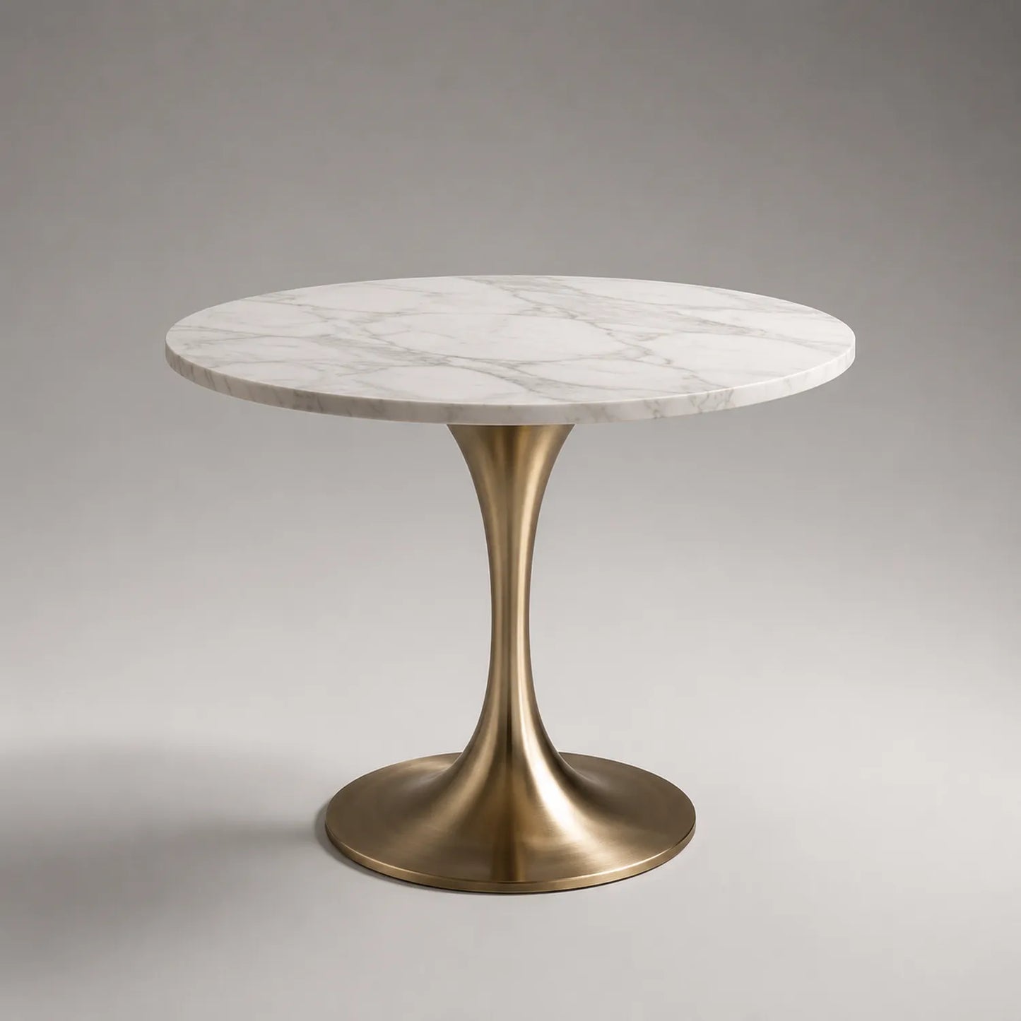 Runder Tisch mit Carrara-Marmorplatte und Messingfuß 80cm